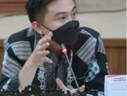 Bahas KUA-PPAS 2024, Nick Lomban Pertanyakan Kesesuaian Dokumen Yang Mencantumkan Angka Kemiskinan dan Pengangguran Terbuka