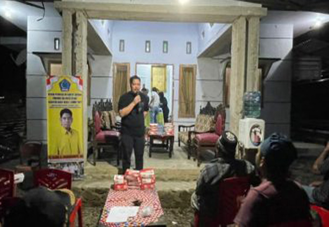 RASKI MOKODOMPIT saat melaksanakan Reses I Tahun 2022 di BMR