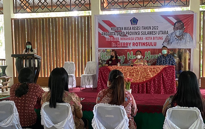 Sekwan GLADY KAWATU saat memonitoring pelaksanaan Reses II Anggota Dewan