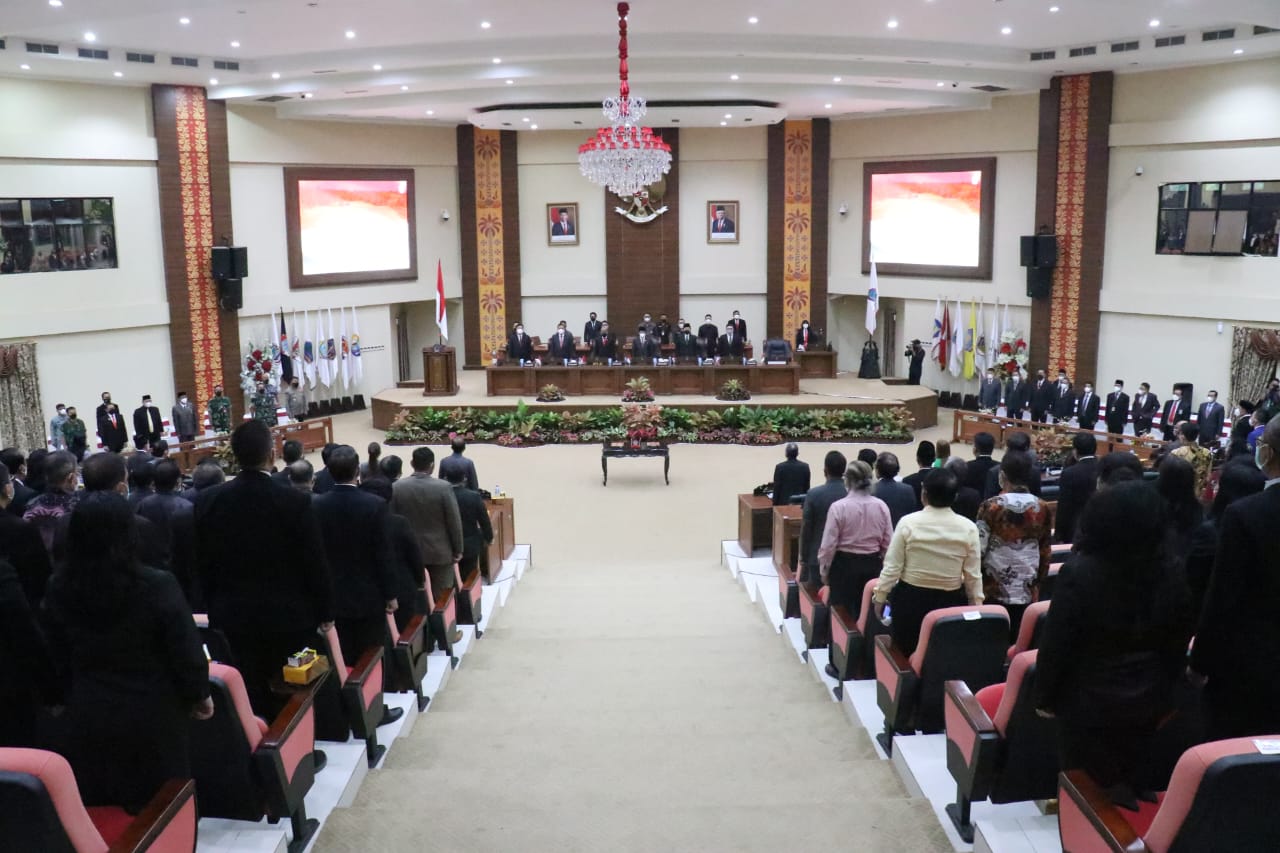 Foto suasana rapat paripurna