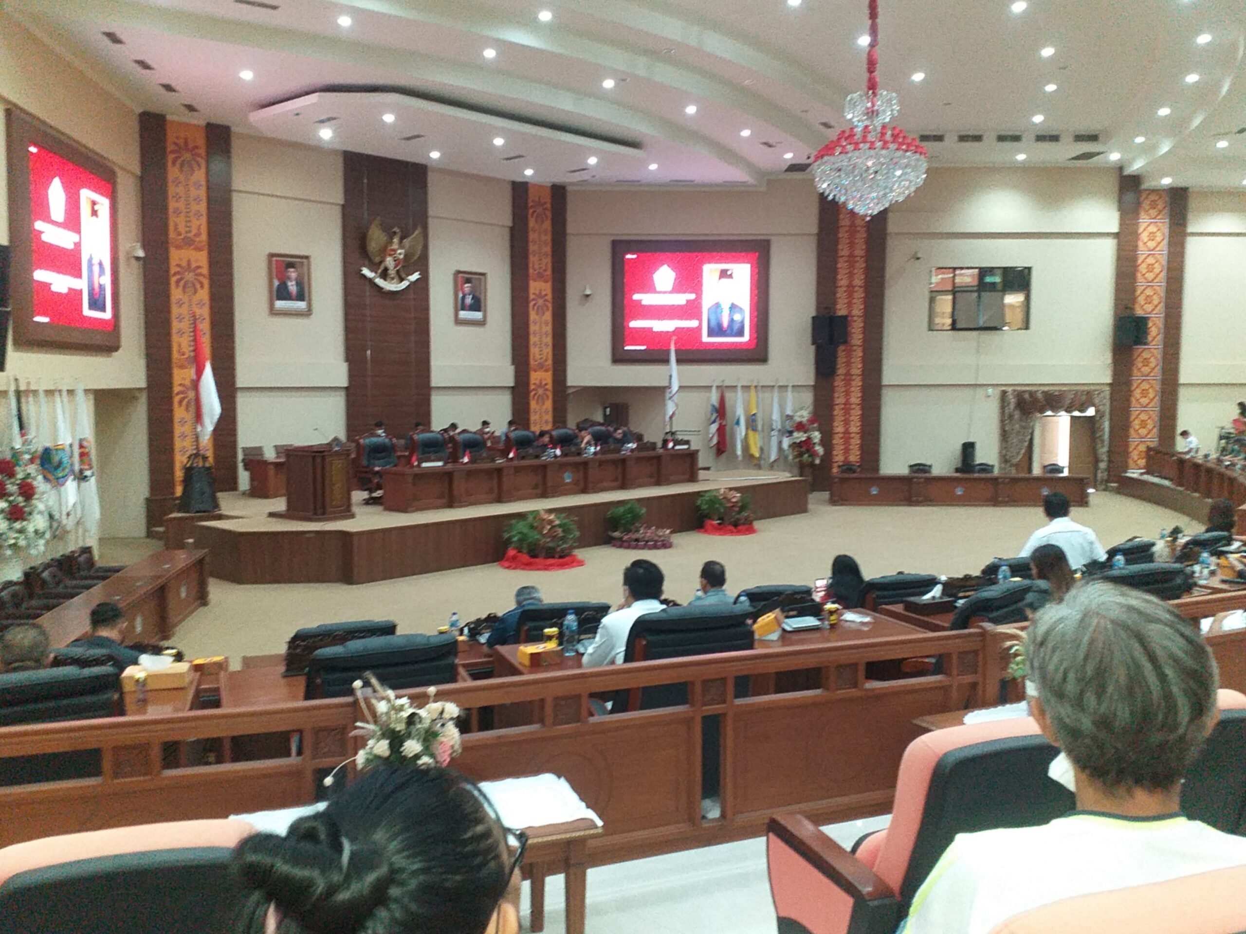 Suasana Rapat Paripurna Internal DPRD Sulut