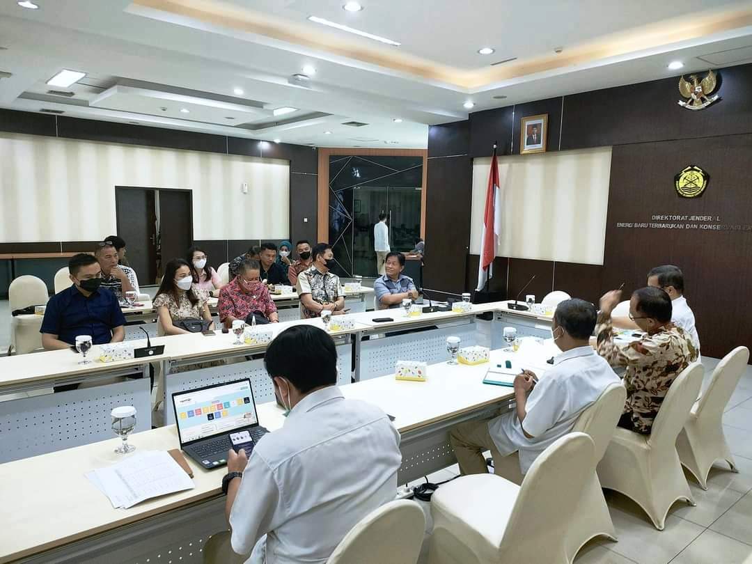 Foto : Ketua DPRD Sulut dr. Fransiscus Andi Silangen dan Wakil Ketua Vicktor J. Mailangkay saat melaksanakan kunker ke Kementerian Energi & Sumber Daya Manusia, Kamis (1/12/22) Lalu