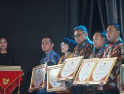 Pemkot Manado Terima Penghargaan Anugerah Pelayanan Investasi 2024